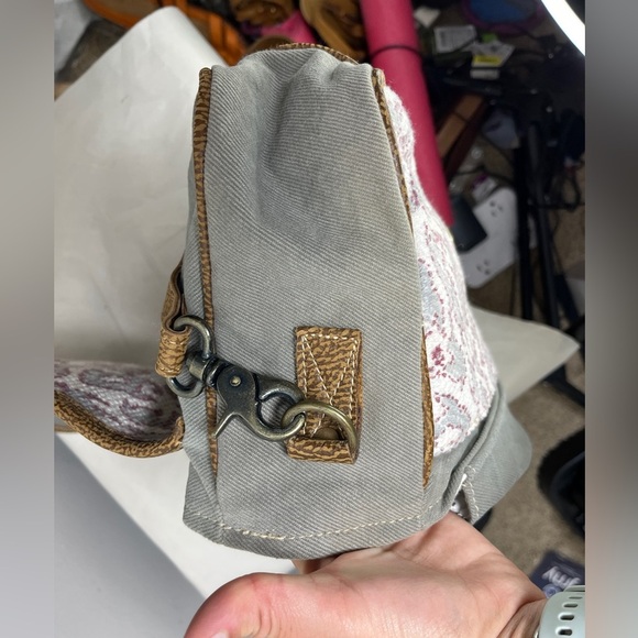 MYRA BAG FATSO SMALL & CROSS BODY BAG EUC - Picture 5 of 10